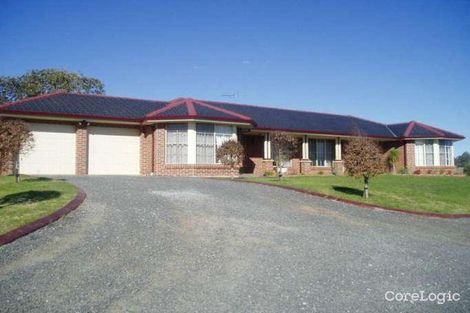 Property photo of 33 Greco Place Rosemeadow NSW 2560