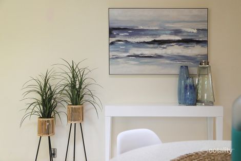 Property photo of 6 Maxwell Close Green Point NSW 2251