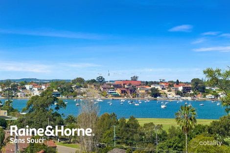 Property photo of 32 Benwerrin Avenue Carss Park NSW 2221