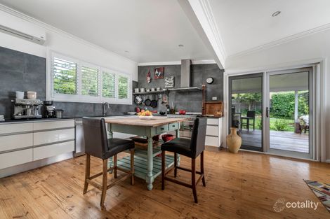 Property photo of 148 Captain Cook Crescent Narrabundah ACT 2604