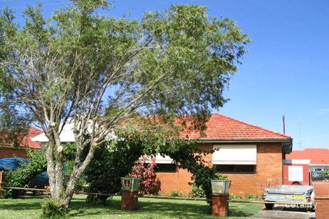 14 Naru Cres, Marks Point, NSW 2280