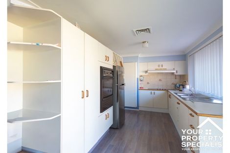 Property photo of 10 Mona Vale Place Woodbine NSW 2560