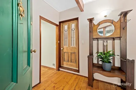 Property photo of 9 Kitchener Road Tecoma VIC 3160