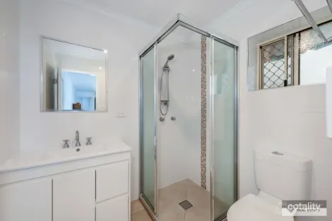 Property photo of 2 Banks Street Avoca QLD 4670