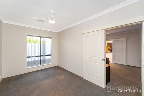 Property photo of 8 Ragamuffin Point Halls Head WA 6210