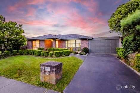 Property photo of 23 Stirling Avenue Cranbourne North VIC 3977