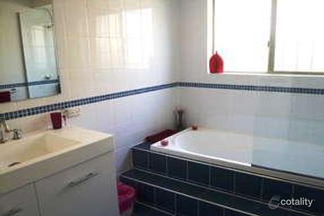Property photo of 24 Ballinger Crescent Albany Creek QLD 4035