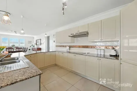 Property photo of 36 Ivy Avenue McGraths Hill NSW 2756