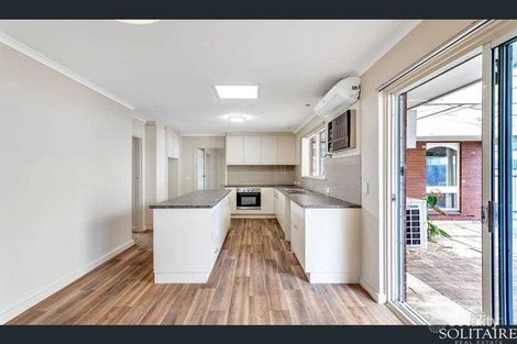 Property photo of 10 Kimberly Way Happy Valley SA 5159