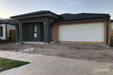 Property photo of 16 Leroy Crescent Point Cook VIC 3030
