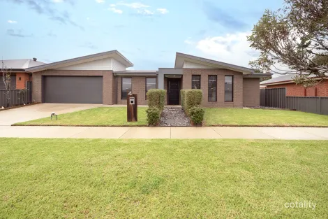Property photo of 4 Tea Tree Drive Swan Hill VIC 3585