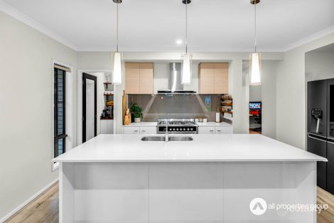 Property photo of 7 Hiddenvale Circuit Yarrabilba QLD 4207