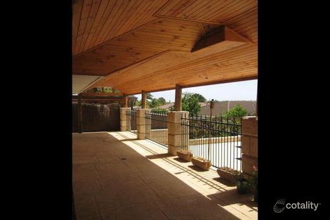 Property photo of 33 Huntingdale Crescent Connolly WA 6027