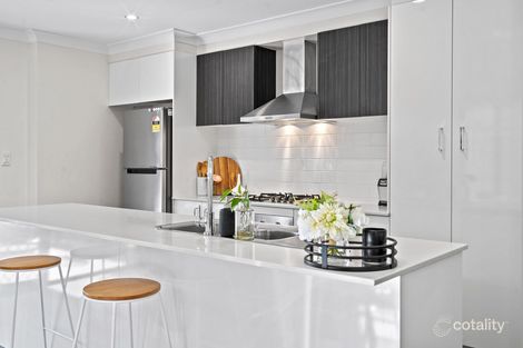 Property photo of 2/29 Tetta Street Augustine Heights QLD 4300