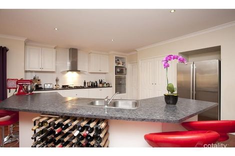 Property photo of 44 Brookglen Boulevard Cairnlea VIC 3023