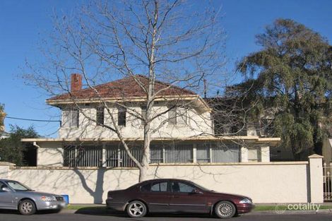 2 Trafalgar Rd, Camberwell, VIC 3124