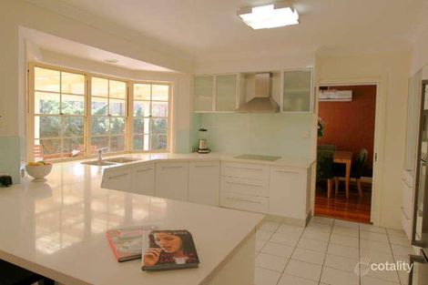 Property photo of 18 Abel Smith Crescent Mount Ommaney QLD 4074