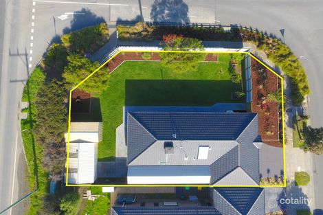 Property photo of 2 Wild Cherry Avenue Pakenham VIC 3810