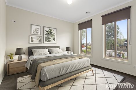 Property photo of 2 Wild Cherry Avenue Pakenham VIC 3810