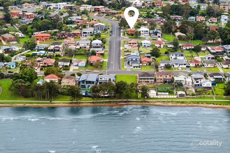40 Grand View Pde, Lake Heights, NSW 2502