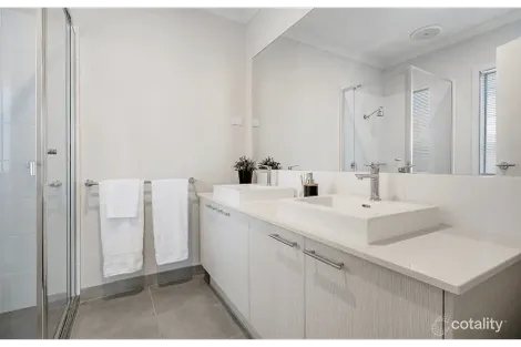 Property photo of 60 Pascal Crescent Kalkallo VIC 3064