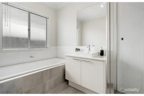 Property photo of 60 Pascal Crescent Kalkallo VIC 3064