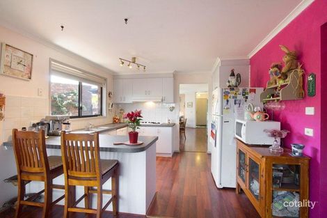 Property photo of 1 Lana Place Narre Warren VIC 3805