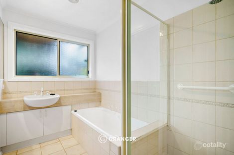 Property photo of 2/25 Parkmore Road Rosebud VIC 3939