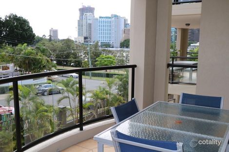 Property photo of 213/36 Macdonald Street Kangaroo Point QLD 4169
