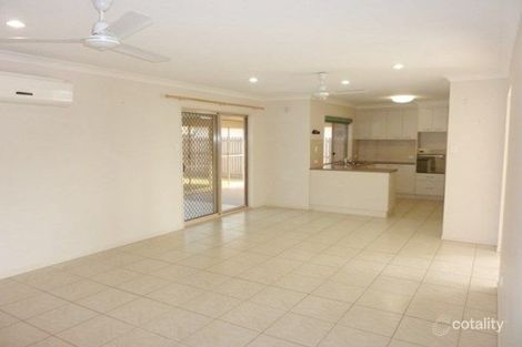 Property photo of 24 Woden Crescent Ooralea QLD 4740