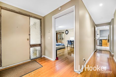Property photo of 15 Garnet Court Hampton Park VIC 3976