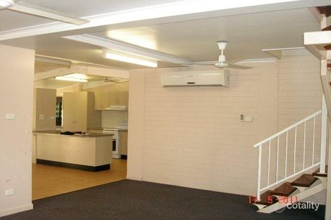 Property photo of 6 Wenlock Court Rocky Point QLD 4874