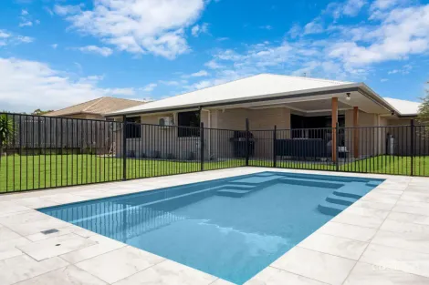 11 Starfish Dr, Lammermoor, QLD 4703