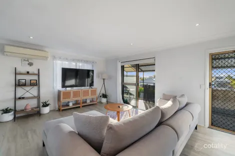 Property photo of 2/22 Adelong Crescent Buddina QLD 4575