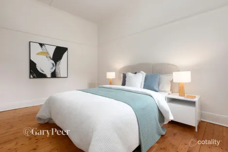 Property photo of 2/8 Ellesmere Road Windsor VIC 3181