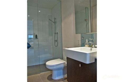 Property photo of 310/1 Encounter Way Docklands VIC 3008