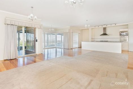 Property photo of 15 Constitution Rise Berwick VIC 3806