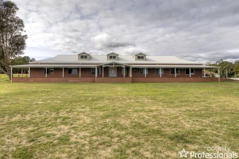 Property photo of 279 Hawtin Road Forrestfield WA 6058