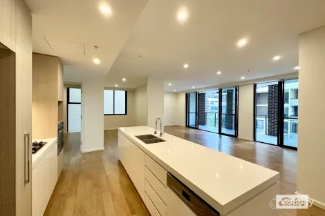 204c/1 Muller Lane, Mascot, NSW 2020