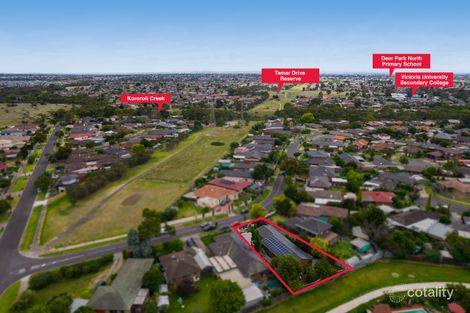 Property photo of 43 Winslow Crescent Deer Park VIC 3023