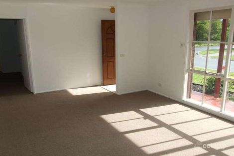 Property photo of 2 Osborn Grove Pakenham VIC 3810