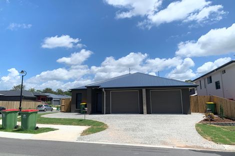 2/7 Lachlan Lane, Hillcrest, QLD 4118