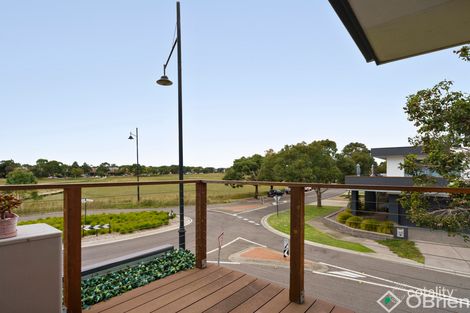 Property photo of 2 Hutchins Close Mordialloc VIC 3195