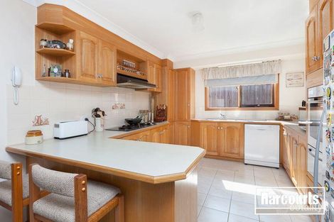 Property photo of 3 Vista Court Berwick VIC 3806