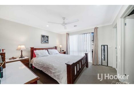 Property photo of 179 James Melrose Drive Brookfield VIC 3338
