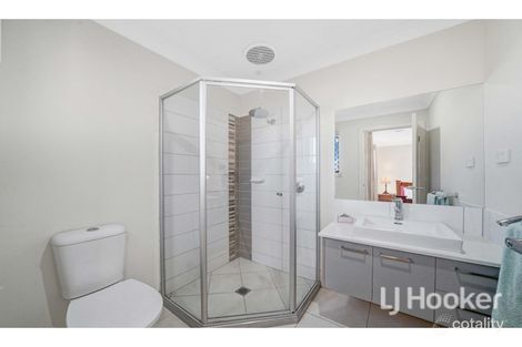 Property photo of 179 James Melrose Drive Brookfield VIC 3338