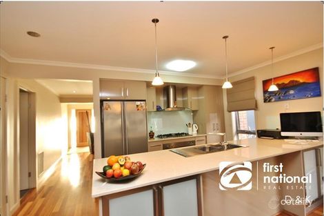 Property photo of 9 Wilkins Crescent Burnside Heights VIC 3023