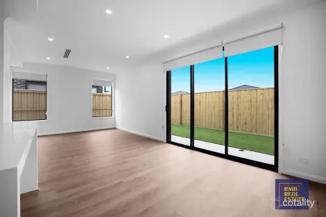 Property photo of 4 Catterick Place Lara VIC 3212