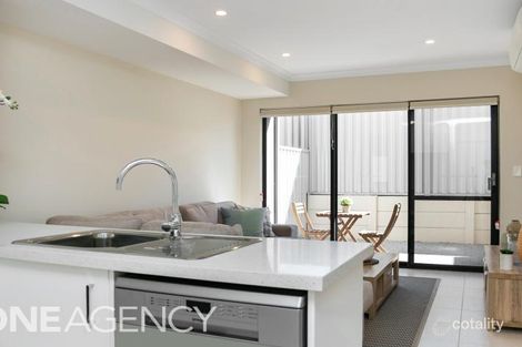 3/7 Birdwood Rd, Melville, WA 6156