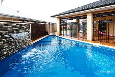 10 Coffs Bend, Secret Harbour, WA 6173